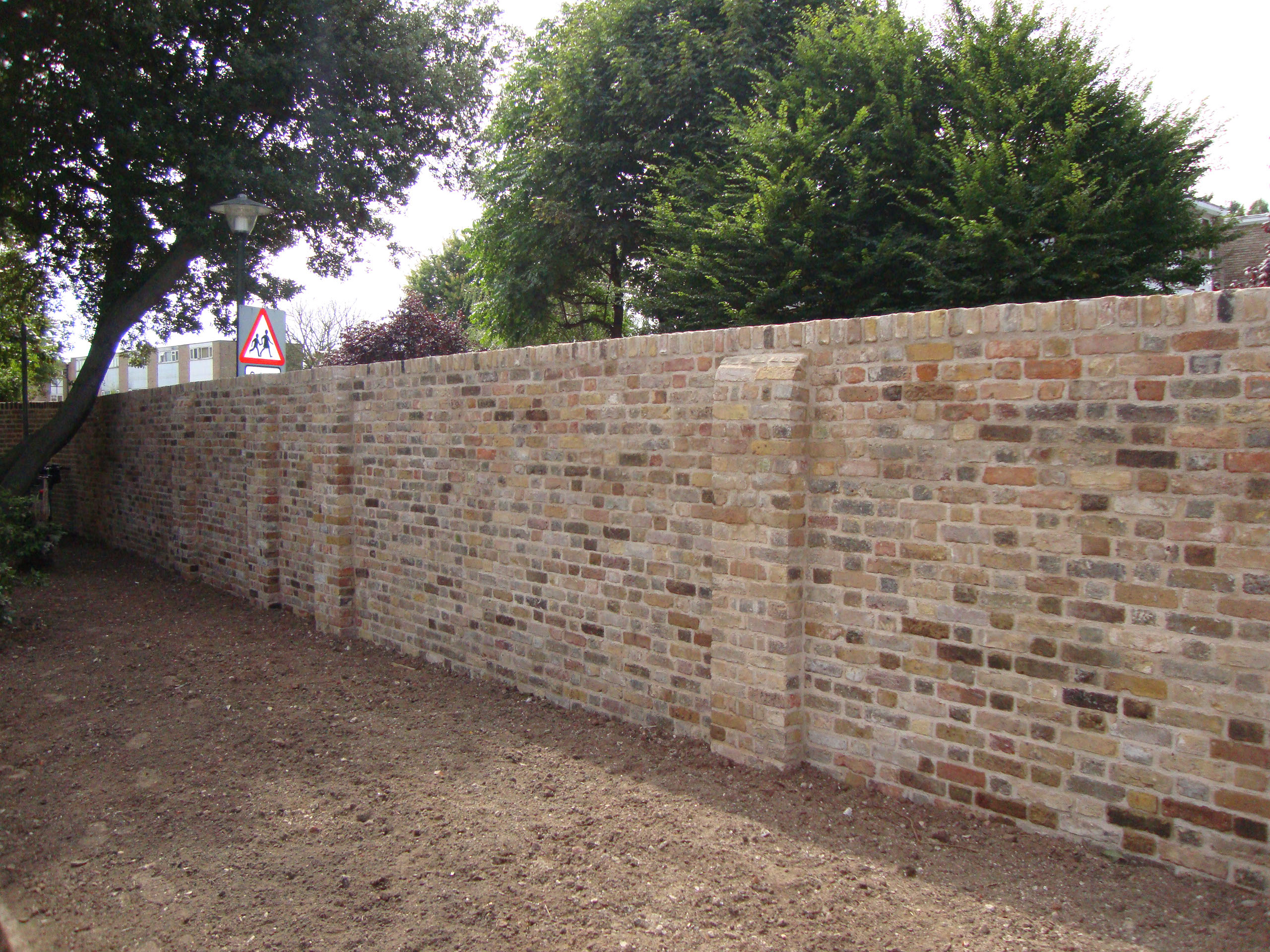 Building & roofing contractors. Specialists in listed buildings